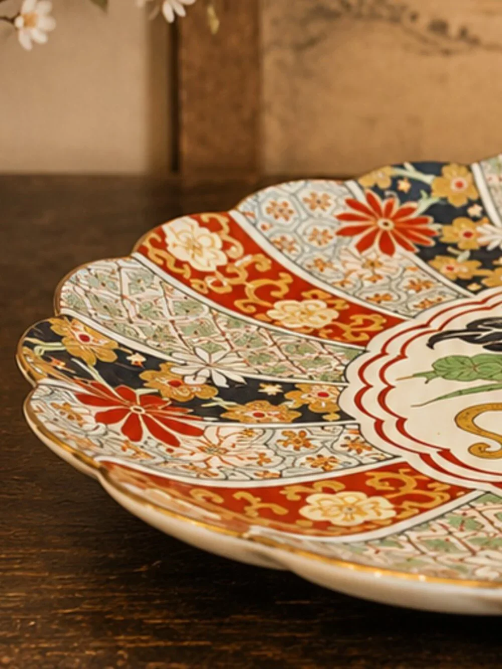 Vintage Japanese Arita Imari Porcelain Scalloped Serving Platter